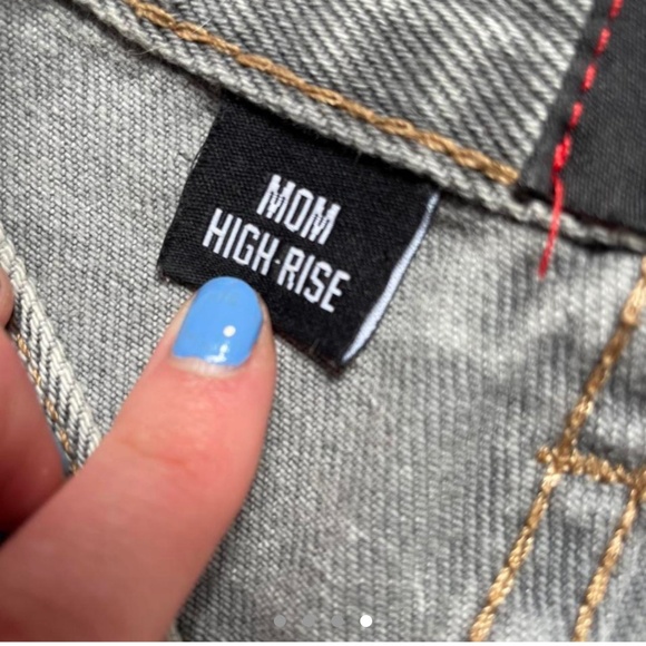 BDG Mom High Rise Shorts - Picture 4 of 4